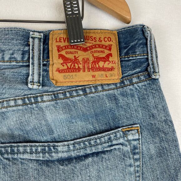 VTG Levis 501 Jeans Mens 38x30‎ Blue Straight Button Fly Stone Wash Y2K Denim - Picture 4 of 11